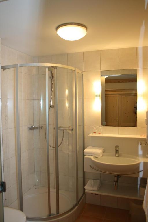Hotel Schoene Aussicht Картіч Номер фото