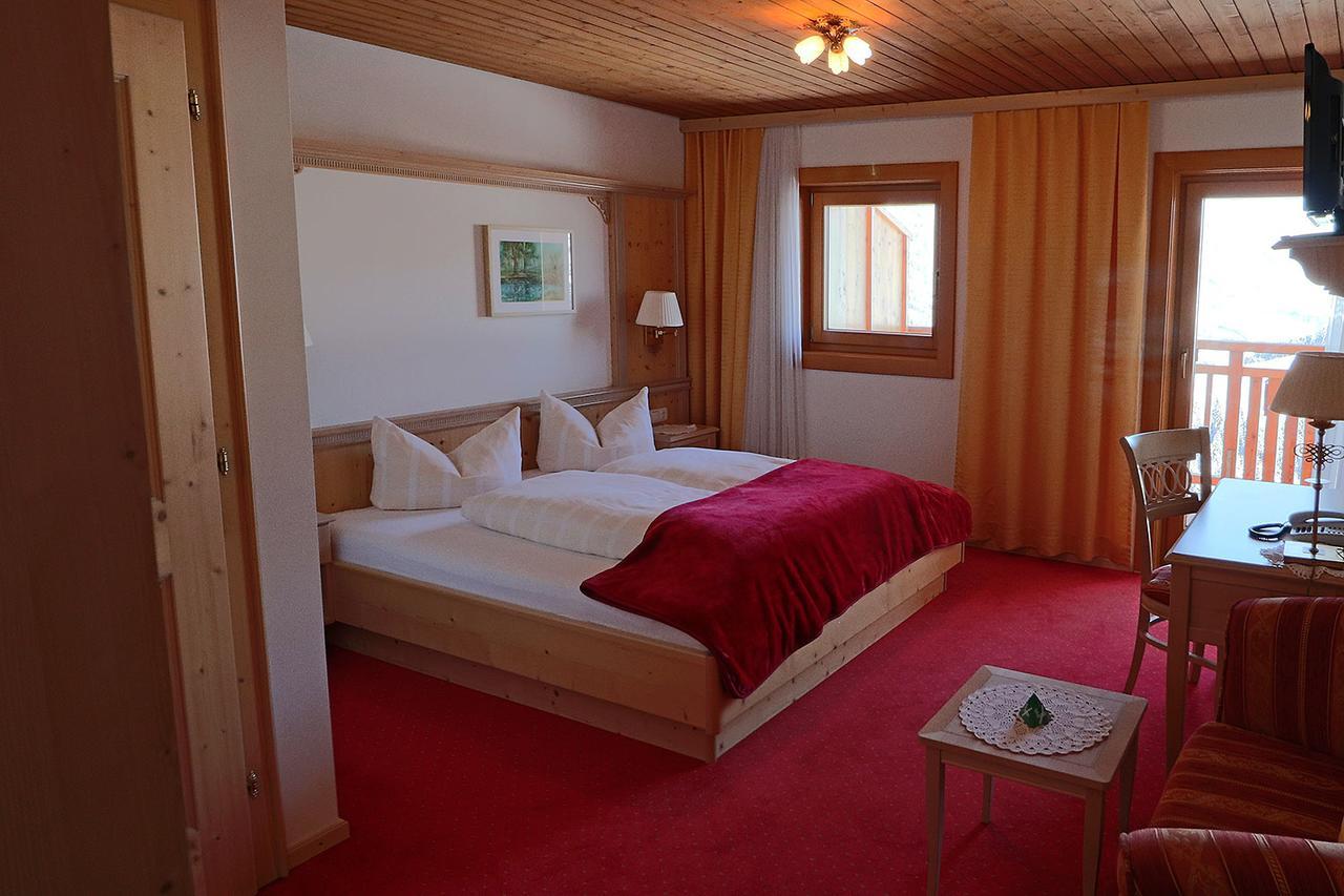 Hotel Schoene Aussicht Картіч Екстер'єр фото
