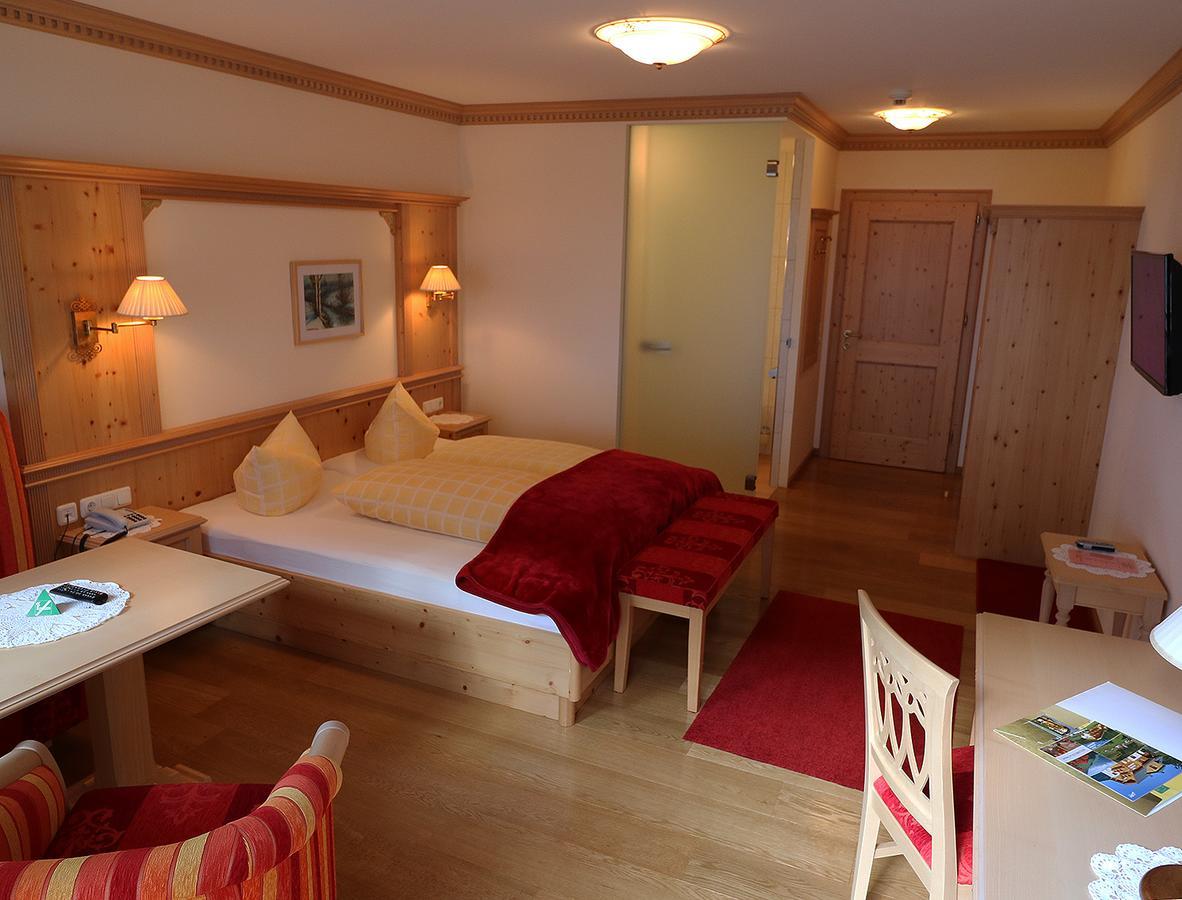 Hotel Schoene Aussicht Картіч Екстер'єр фото